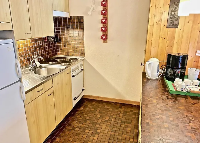 Daire 4 Person In Location